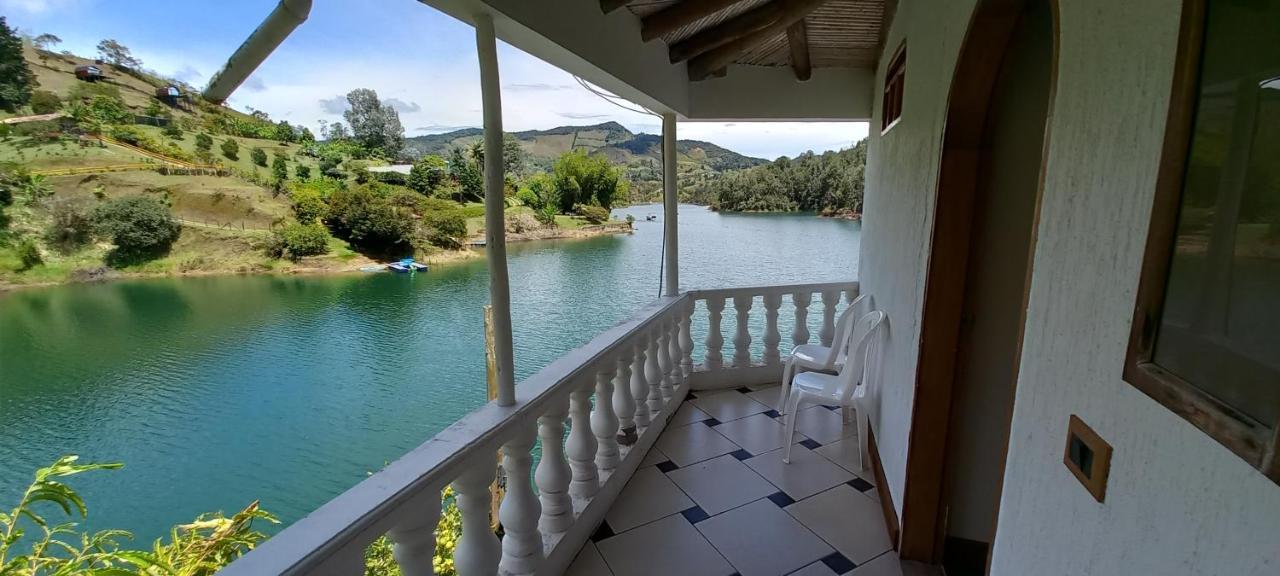 Hotel Casa Linda Guatape Exterior photo