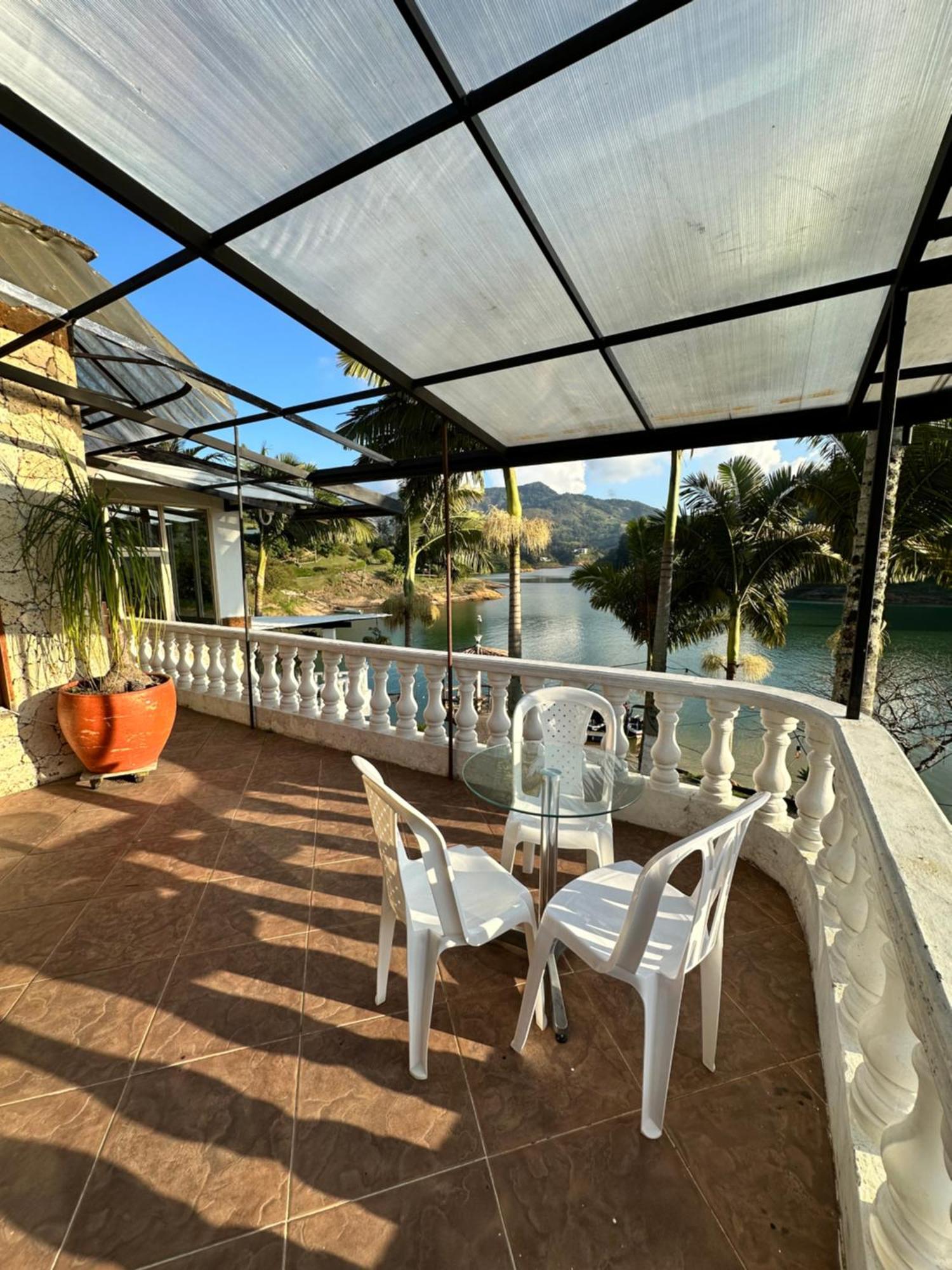 Hotel Casa Linda Guatape Exterior photo