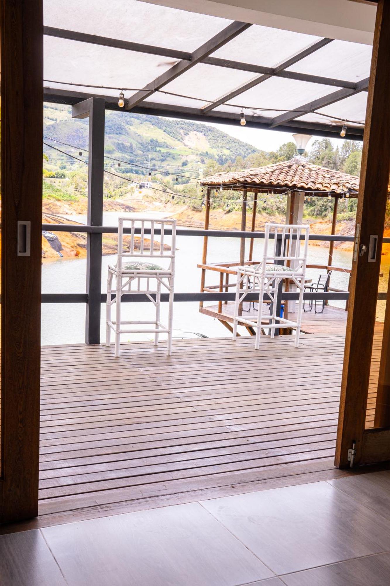 Hotel Casa Linda Guatape Exterior photo