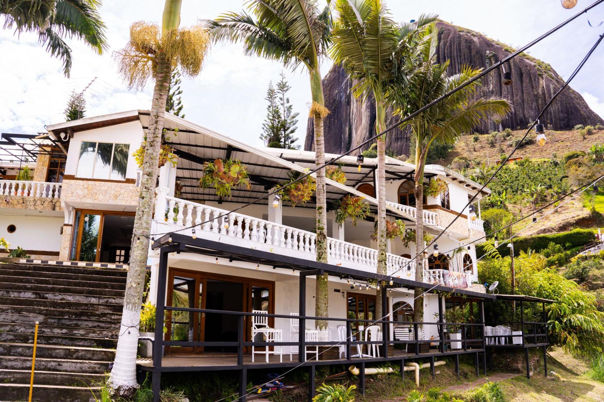 Hotel Casa Linda Guatape Exterior photo