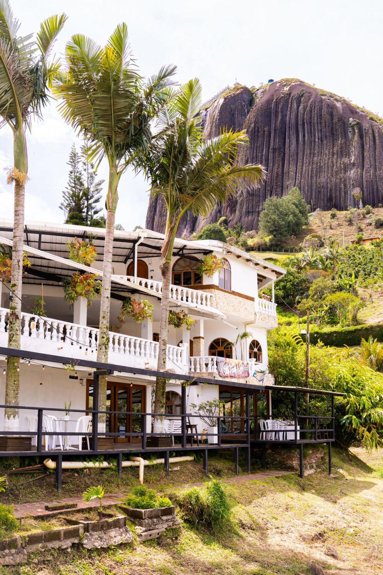 Hotel Casa Linda Guatape Exterior photo